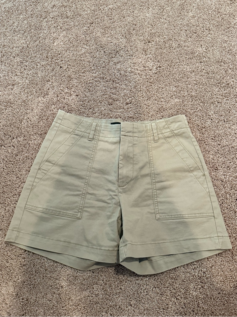 Women’s High-Rise Utility Shorts in Light Khaki